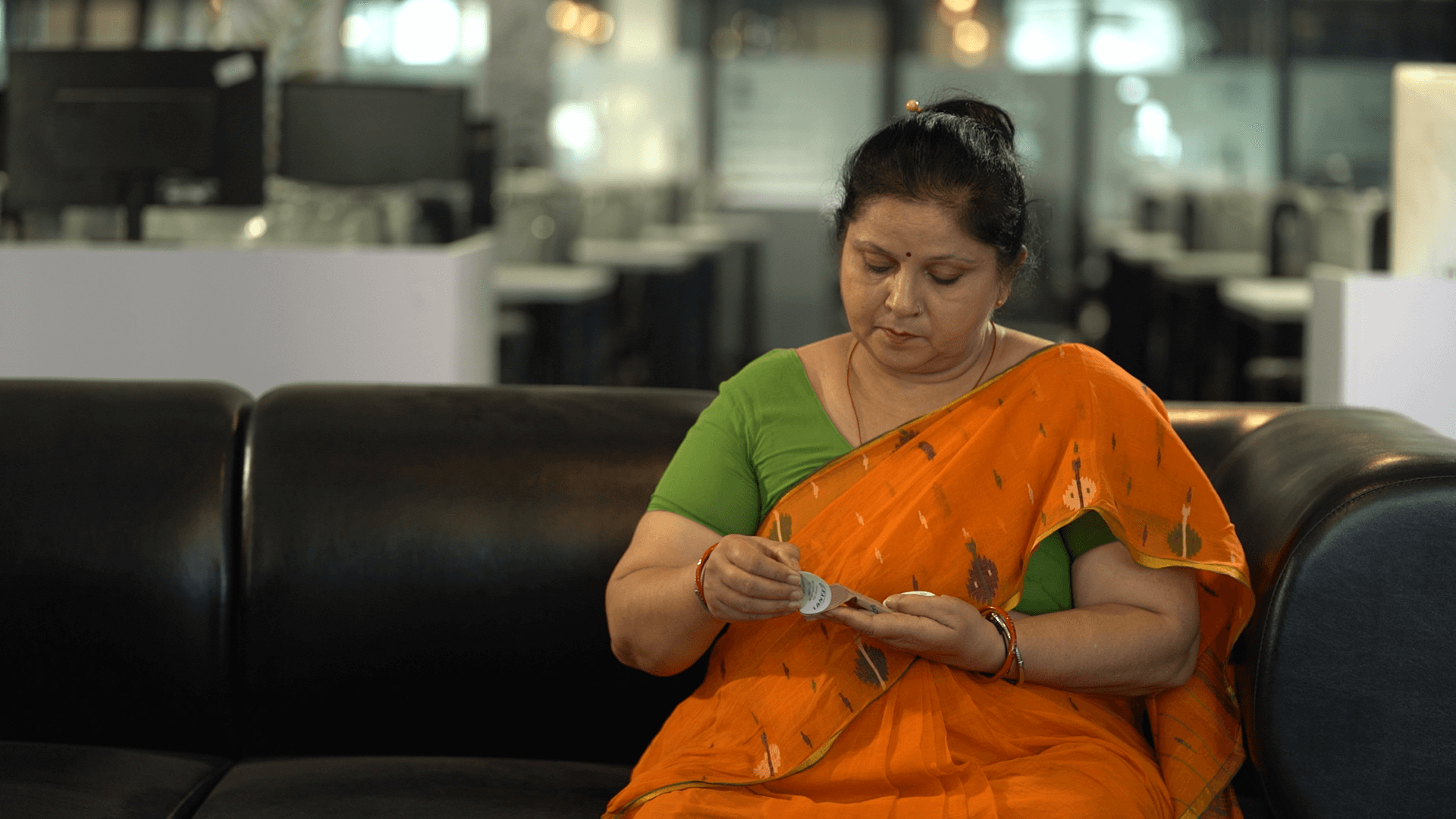 Apply Gel Pads | Body Pain Relief